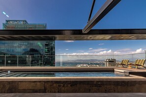 Pool - Spacious 16 on Bree Apartment | Balcony | Wifi (Cape Town)
