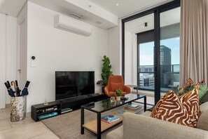 TV - Contemporary 2 Bed Apartment | The Rubik (Cape Town)