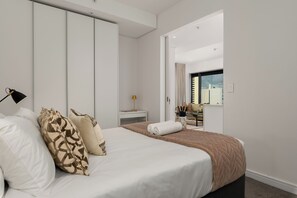 2 Schlafzimmer, Zimmersafe, Bügeleisen/Bügelbrett, Internetzugang