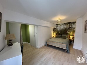 Room - Templar Historic Cottage, Modern Comfort, Périgueux (Chancelade)