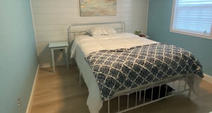 Campfire Bliss at the Beach
Eastern Shore Virginia Cottage Getaway