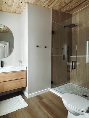 Bathroom - South Shores Nordic Retreat Near Lake of the Woods (Moranville Township)