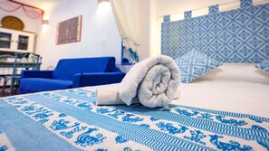 2 bedrooms, iron/ironing board, free WiFi, bed sheets - Cri's House - One Bedroom Apartment, Sleeps 4 (Alghero)