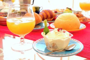 Rom, 1 soverom, terrasse | Frokostmåltid