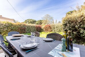 Outdoor dining - Vacances à Biscarrosse ! (BISCARROSSE)