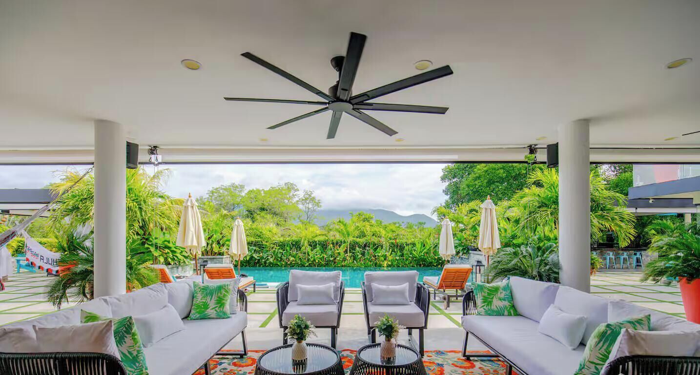 Terrace/patio. "La Chula" Fantástica Mansión de Lujo by TopSpot®