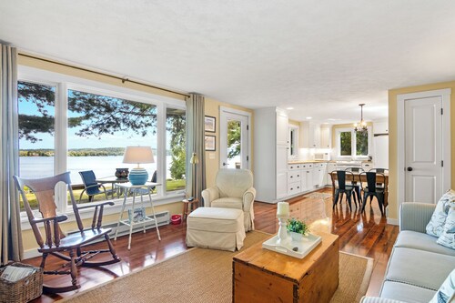100 ft Lake Leelanau frontage 30% off for week stays