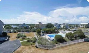 Outdoor pool - Peaceful Retreat - North End Carolina Beach (Carolina Beach)