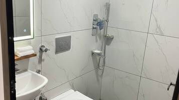Room, 2 Bedrooms, Smoking, Terrace | Bathroom