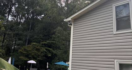 Cozy studio in amazing Fayetteville with AC, pool,close to Trilith movie studios