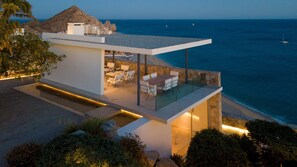 Outdoor dining - Casa Finisterra by The Agency Baja (Cabo San Lucas)