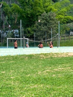 Sports court - Pousada rural família Nicolin  (Paraibuna)