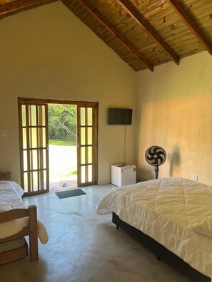 Classic Suite, Lanai, Pool View