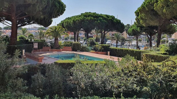 Unclassified image, 1 of 9, button - CAP D'AGDE - Port Malfato / Réf 263 (CAP D'AGDE)