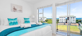 Big Bay Beach Club H23