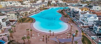 Rockaway Retreat | Sleeps 52+ | Pool • Golf Simulator • Theater • Sauna • Rooftop Decks