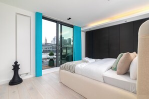 2 bedrooms, WiFi, bed sheets - 	Shoreditch Skyline Penthouse (London)