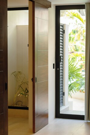 Deluxe Studio | Interior - Elements Condos (Tulum)