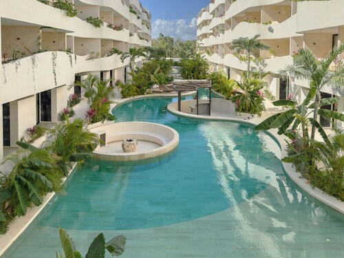 Elements Condos