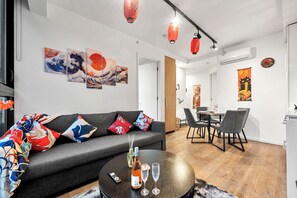 Smart TV - 2BR Tokyo Pop Apartment • CBD Skyline Views (Melbourne)