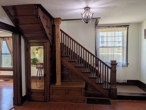 Century-Old Arts & Crafts Gem • Library, Rumpus Room, Deck