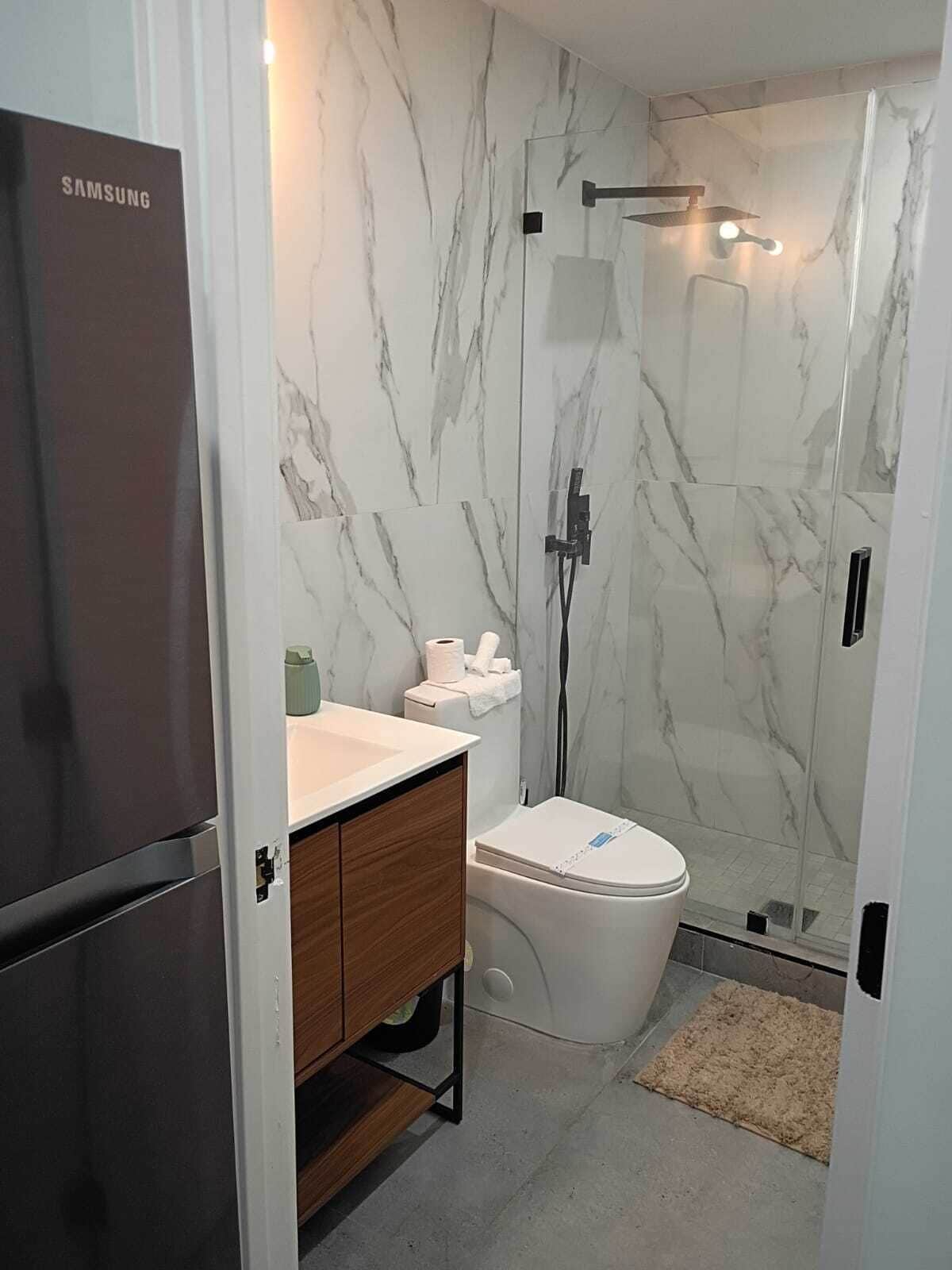 Handtücher, Seife, Toilettenpapier
