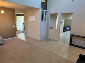 5 bedrooms, iron/ironing board, WiFi, bed sheets