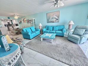 Smart TV, ping pong - Welcome to Paradise! This 2/2 Prime Beach getaway awaits you ~~~ (Orange Beach)