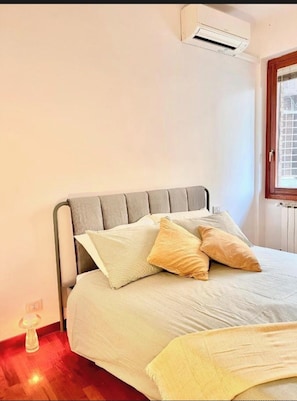 Room - Vrbo Property (Roma)