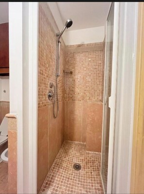 Bathroom - Vrbo Property (Roma)