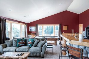 Smart TV, fireplace, video games