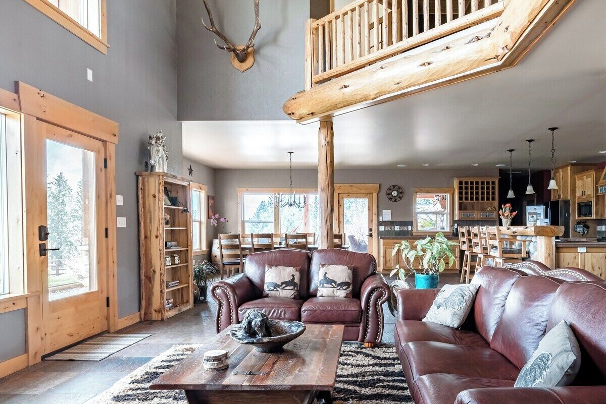 Smart TV, fireplace, video games