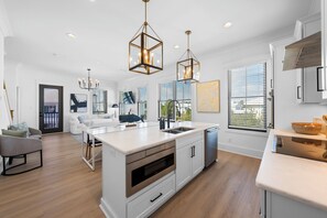 Interior - Family Retreat-Walk to Beach-King Beds-Work Space-Golf Cart (Orange Beach)
