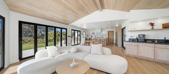 NEW! Arroyo Grande Wine Country Retreat.  Views, outdoor fireplace and barbecue.