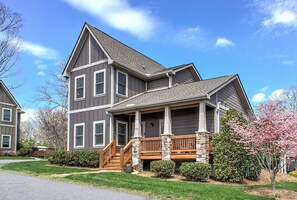 Exterior - Home Near Biltmore Estate | Pet-Friendly 3BR (30-Night Minimum + Year-Long Lease Option) (Asheville)