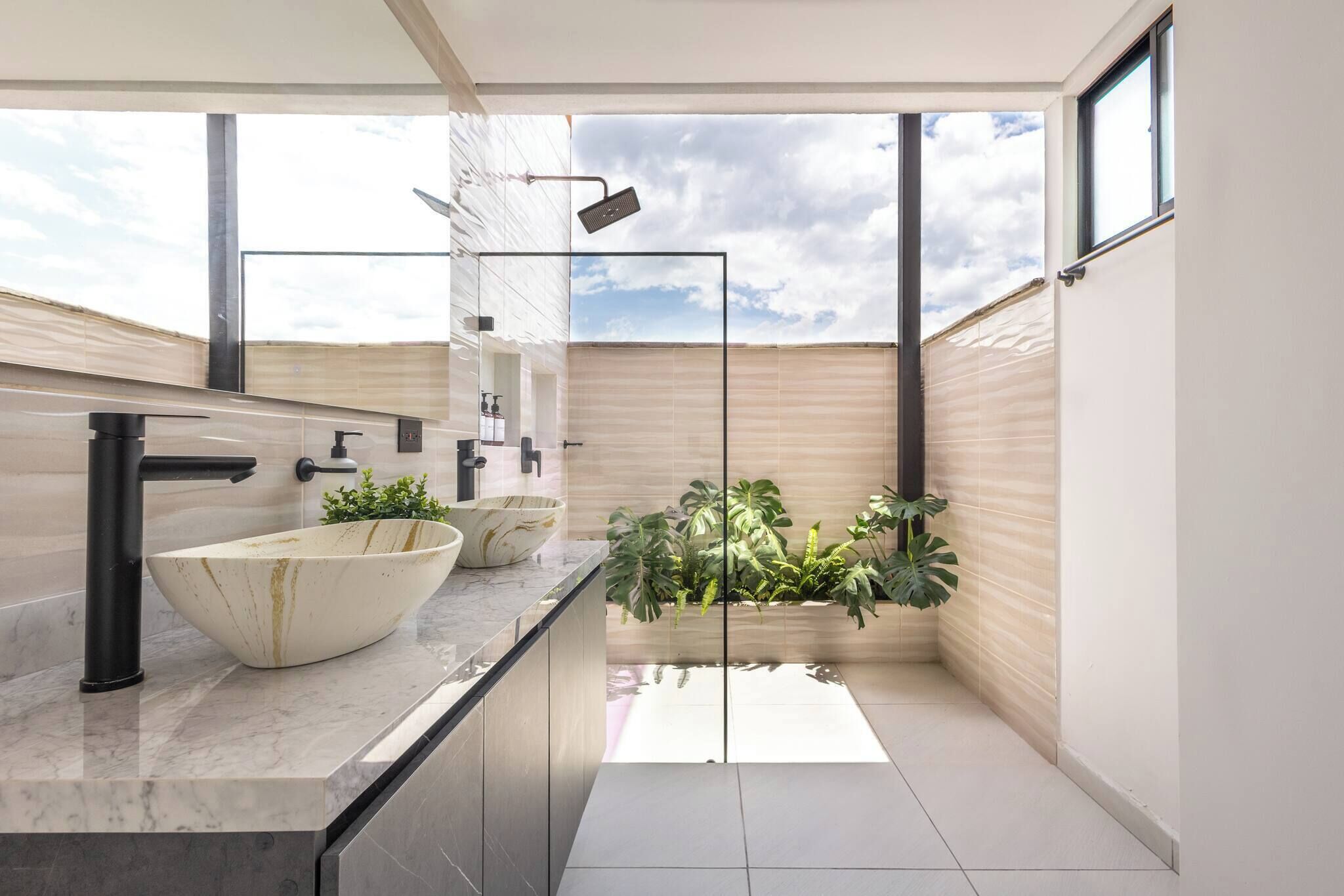 Apartamento, 3 quartos, para fumantes, piscina particular | Banheiro