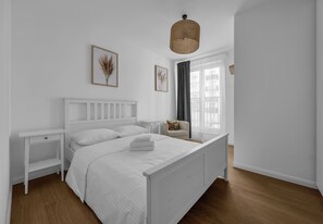 1 slaapkamer, een strijkplank/strijkijzer, wifi, beddengoed