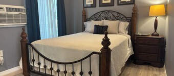 Perfect 2bedroom cottage with lake front, a bird sanctuary in peaceful Lady Lake