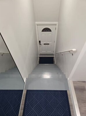 Interior - Sapphire Haven - NJ/NY (North Bergen)
