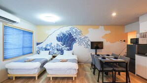 Classic Apartment, Berbilang Katil, Non Smoking, Kitchen (201) | Meja, langsir/tirai gelap terus, seterika/papan seterika, Wi-fi percuma 