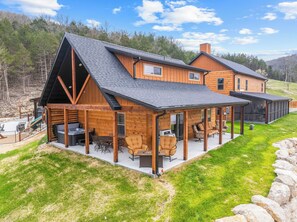 Exterior - Poolside Cabin + Hot Tub | Steps from Main Pool (Hollister)