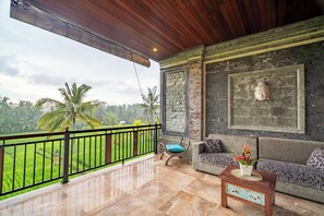 Living area - Aris Villa Ubud (Ubud)