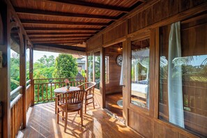 Villa, 1 Schlafzimmer, eigener Pool | Speisen im Freien