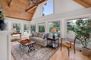 Smart TV, fireplace - Quiet Kiawah Marsh Escape (Kiawah Island)