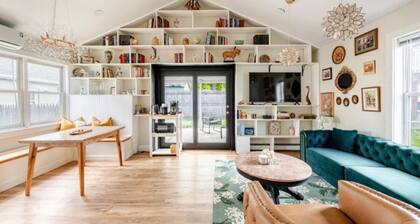 Discover Hudson CharmHouse,where Hudson's sophistication and historic charm meet