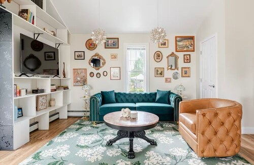 Discover Hudson CharmHouse,where Hudson's sophistication and historic charm meet