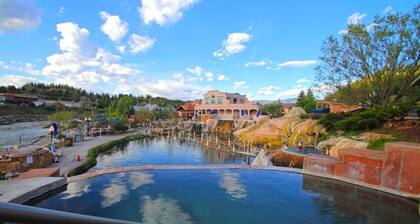 Alpine Lakes Lodge, 35 Acres+Dogs+Kids+Sleeps8