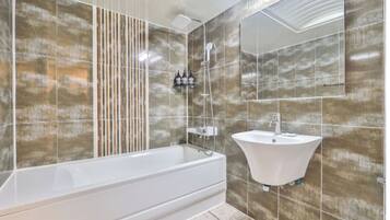 Deluxe-Zimmer, Nichtraucher | Badezimmer