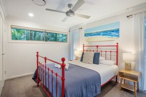 Room - Our Happy Place, Byron Bay - Pool & Hot Tub (Byron Bay)