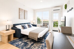 2 bedrooms, Internet, bed sheets - Premium Suite Steps from Convention Center! #307 (Hot Springs)